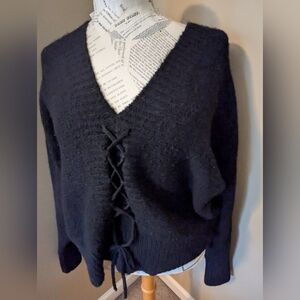 Lili Sidonio Black V-Neck Lace-Up Sweater M